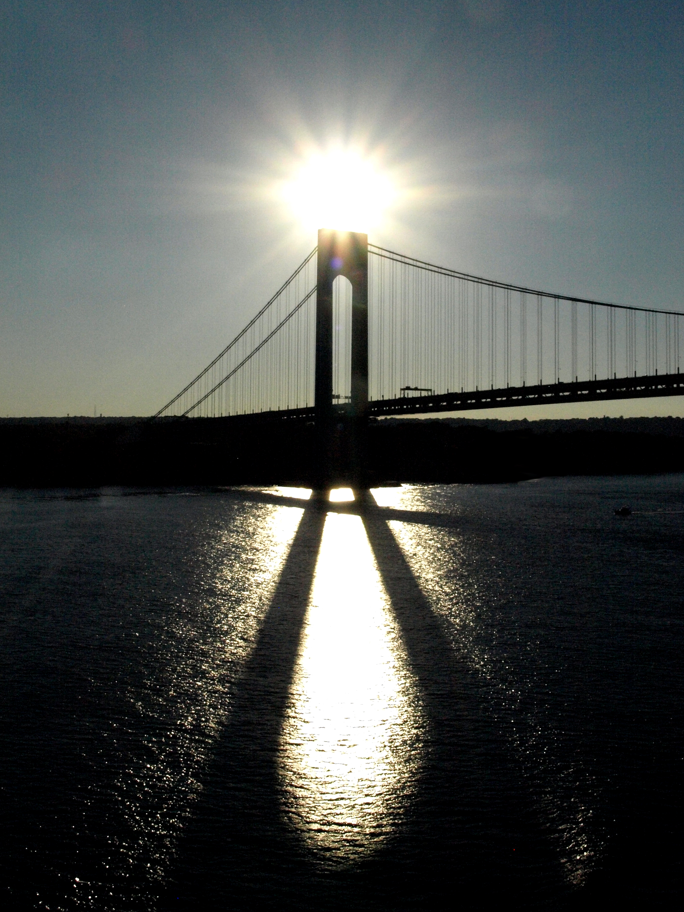 Squeezing under the bridge on Queen Mary 2.